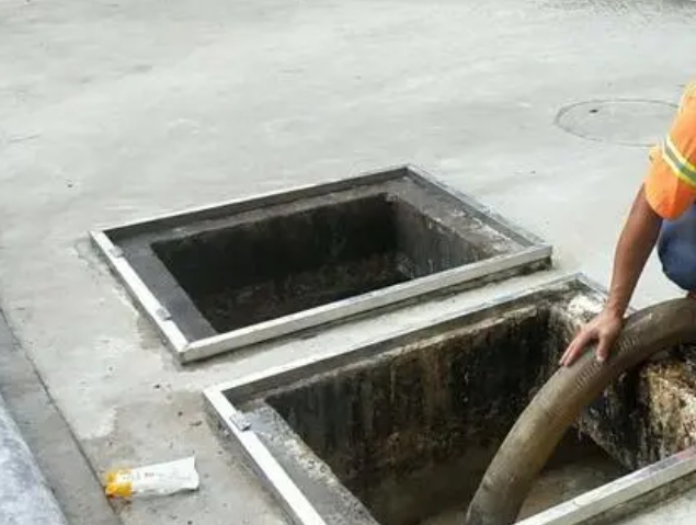 多伦化粪池清理